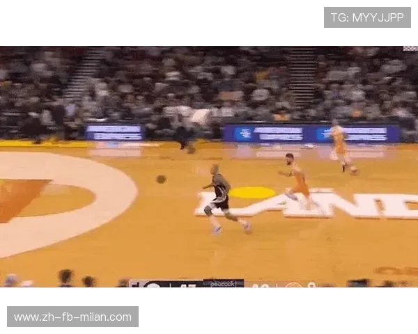 太阳快攻大跨步完成高难度上篮